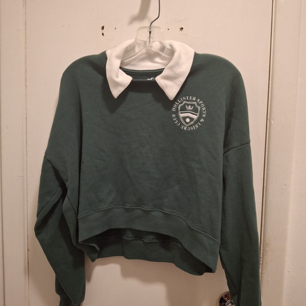 Hollister Green Sweatshirt with White Collar